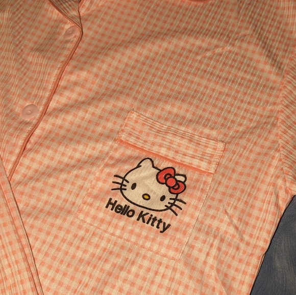🆕Hello Kitty Miniso Gingham Short PJ's - Picture 6 of 9